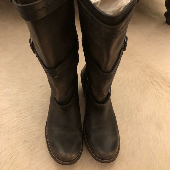 Frye Carmen distressed triple strap boot - Picture 3 of 13